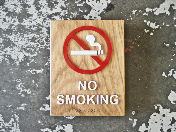 032 Exterior Wood No Smoking Sign